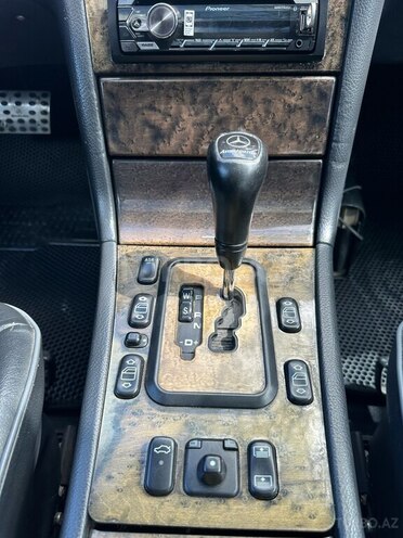 Mercedes E 320 2000, 280,000 km - 3.2 l - Tovuz