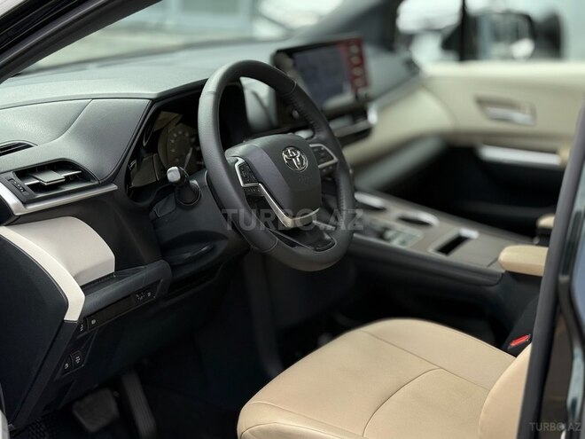 Toyota Sienna 2022, 42,000 km - 2.5 l - Bakı