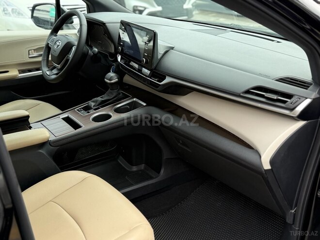 Toyota Sienna 2022, 42,000 km - 2.5 l - Bakı