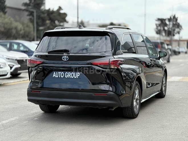 Toyota Sienna 2022, 42,000 km - 2.5 l - Bakı