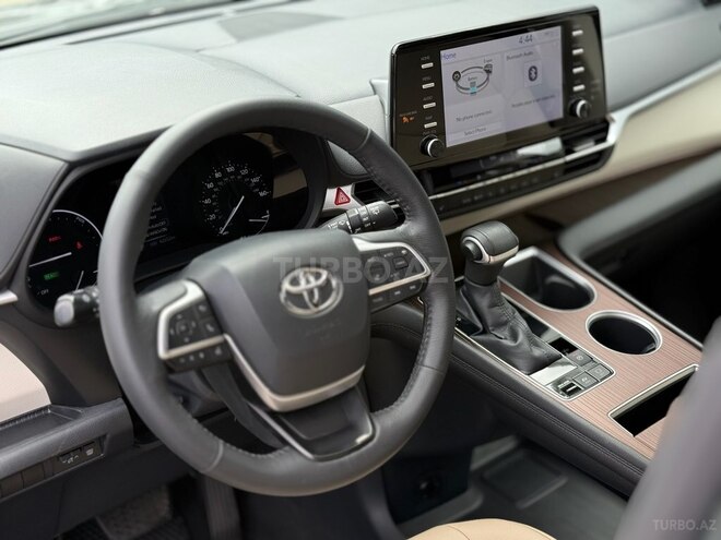 Toyota Sienna 2022, 42,000 km - 2.5 l - Bakı