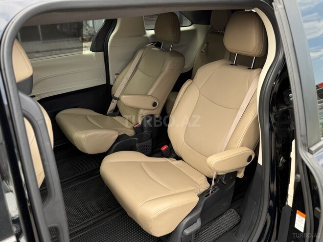 Toyota Sienna 2022, 42,000 km - 2.5 l - Bakı