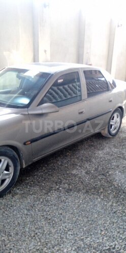Opel Vectra 1996, 240,000 km - 2.0 l - Bakı