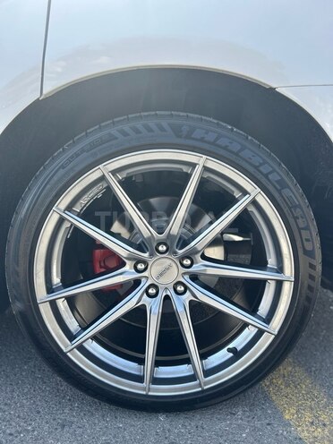 Dodge Charger-7