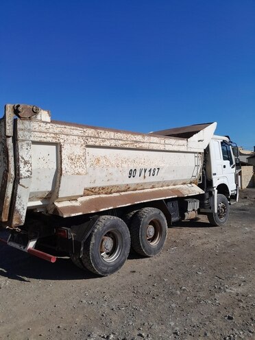 HOWO Sinotruk 2010, 333,333 km - 11.0 l - Gəncə