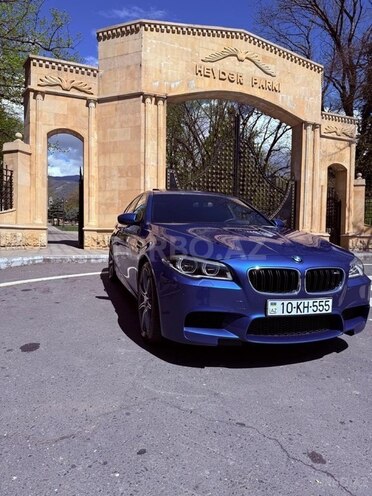 BMW M5 2013, 100,000 km - 4.4 l - Bakı