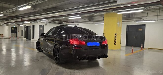 BMW 528 2015, 275,000 km - 2.0 l - Gəncə