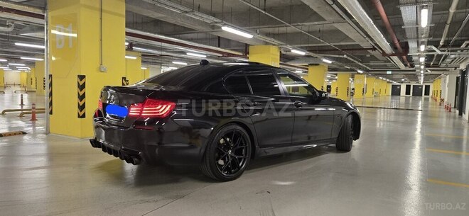 BMW 528 2015, 275,000 km - 2.0 l - Gəncə