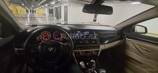 BMW 528 2015, 275,000 km - 2.0 l - Gəncə