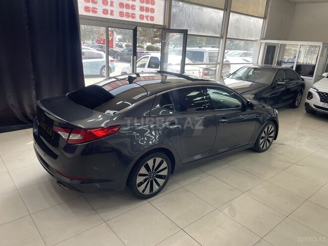 Kia Optima-11