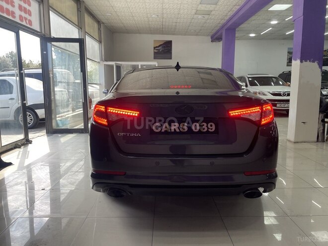 Kia Optima-12