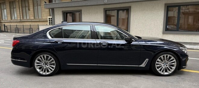 BMW 740 2017, 84,000 km - 3.0 l - Bakı