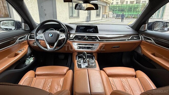 BMW 740 2017, 84,000 km - 3.0 l - Bakı