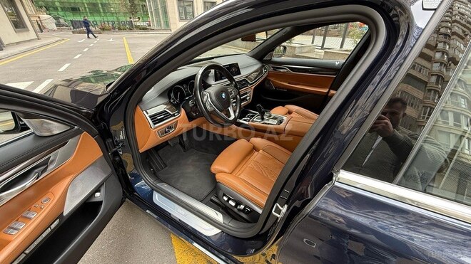 BMW 740 2017, 84,000 km - 3.0 l - Bakı