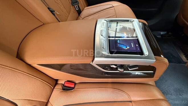 BMW 740 2017, 84,000 km - 3.0 l - Bakı