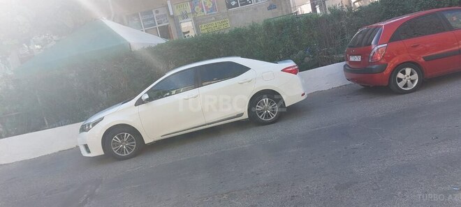Toyota Corolla 2014, 200,000 km - 1.6 l - Bakı