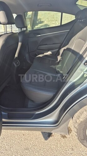 Hyundai Avante 2017, 173,000 km - 1.6 л - Bakı