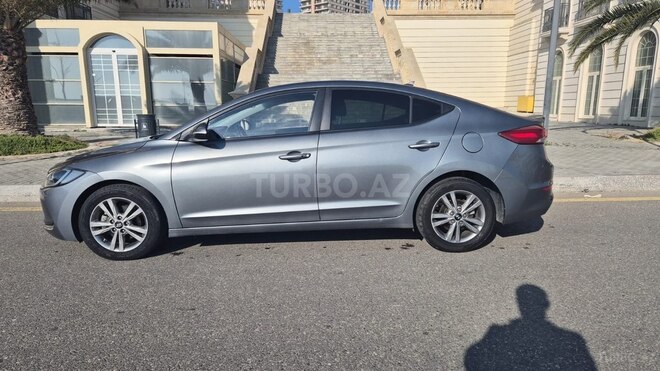 Hyundai Avante 2017, 173,000 km - 1.6 л - Bakı