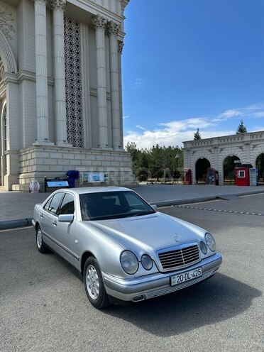 Mercedes E 200 1998, 293,000 km - 2.0 l - Gəncə