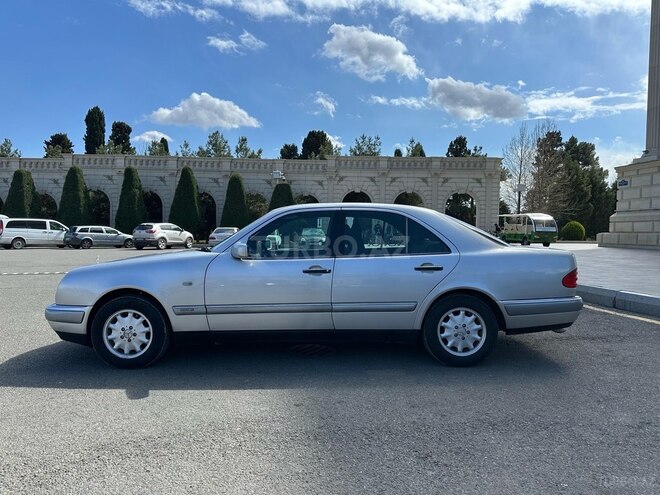 Mercedes E 200 1998, 293,000 km - 2.0 l - Gəncə