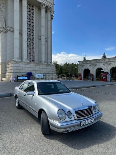Mercedes E 200 1998, 293,000 km - 2.0 l - Gəncə