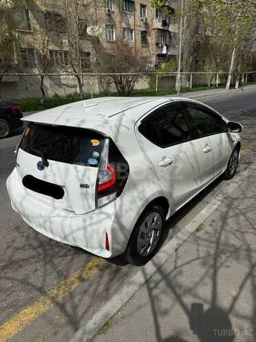 Toyota Aqua 2019, 122,000 km - 1.5 л - Bakı