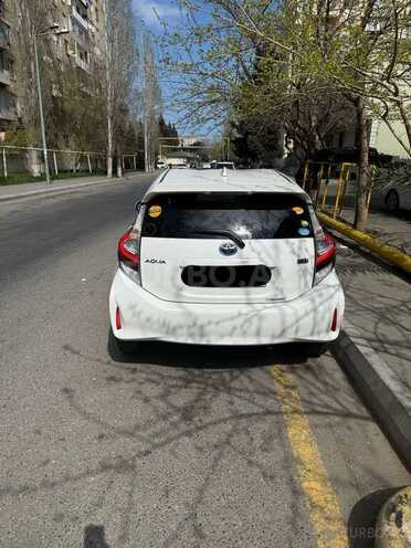 Toyota Aqua 2019, 122,000 km - 1.5 л - Bakı