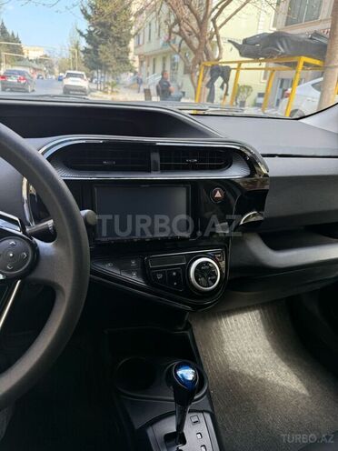 Toyota Aqua 2019, 122,000 km - 1.5 л - Bakı