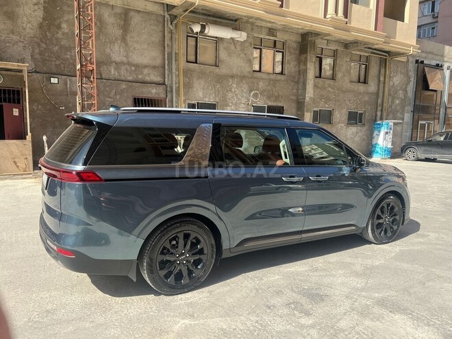 Kia Carnival-2