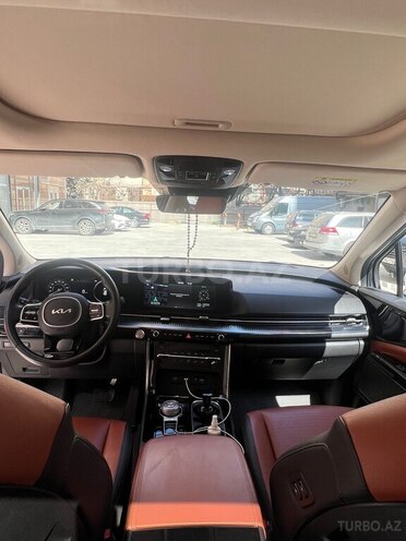 Kia Carnival-6