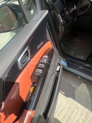 Kia Carnival-8