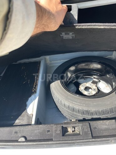 Mercedes E 240 1999, 300,000 km - 2.4 л - Göyçay