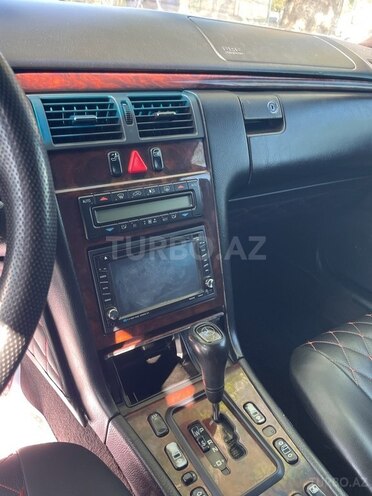 Mercedes E 240 1999, 300,000 km - 2.4 л - Göyçay