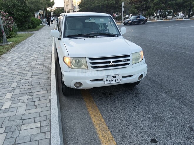 Mitsubishi Pajero io 2001, 356,000 km - 2.0 л - Sumqayıt