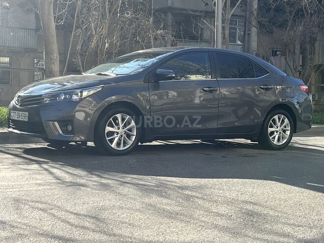 Toyota Corolla 2013, 223,600 km - 1.6 l - Bakı