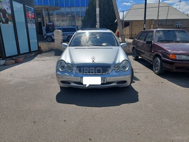 Mercedes C 180 2002, 286,000 km - 1.8 l - Bakı