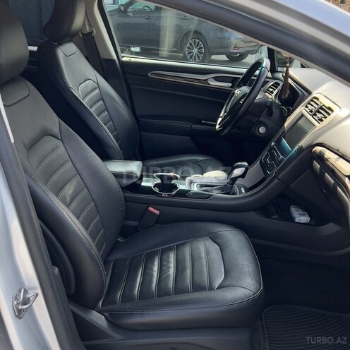 Ford Fusion (North America)-8