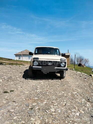 LADA (VAZ) Niva 1997, 175,000 km - 1.6 l - Yardımlı