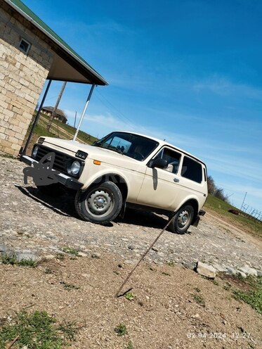 LADA (VAZ) Niva 1997, 175,000 km - 1.6 l - Yardımlı