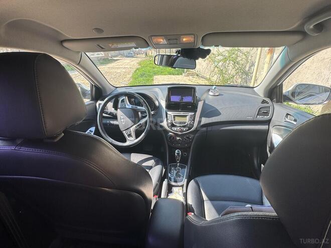 Hyundai Accent 2013, 127,000 km - 1.4 л - Bakı