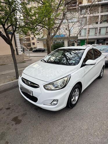 Hyundai Accent 2013, 127,000 km - 1.4 л - Bakı