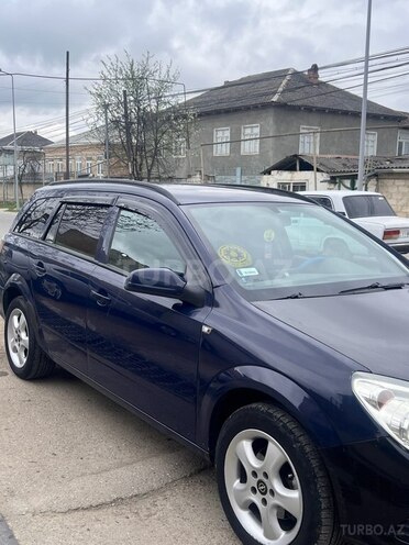 Opel Astra 2007, 22,700 km - 1.3 л - Quba