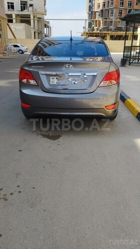 Hyundai Accent 2015, 142,600 km - 1.4 л - Bakı