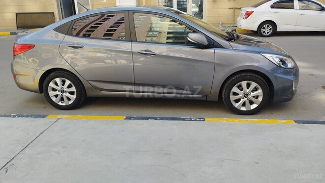 Hyundai Accent 2015, 142,600 km - 1.4 л - Bakı