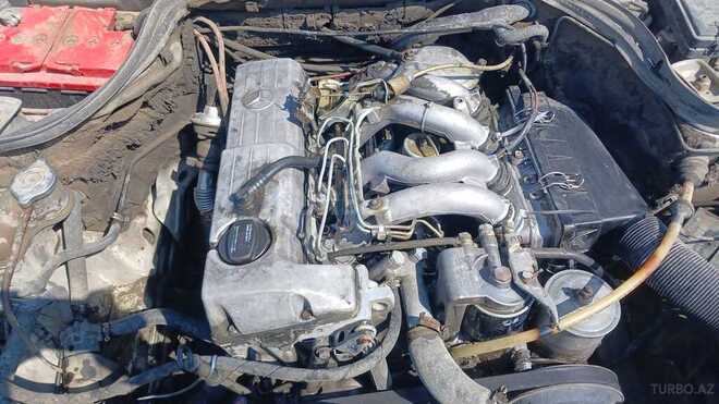 Mercedes E 220 d 1992, 724,000 km - 2.2 l - Bakı