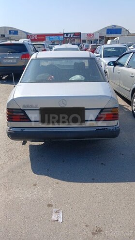 Mercedes E 220 d 1992, 724,000 km - 2.2 l - Bakı