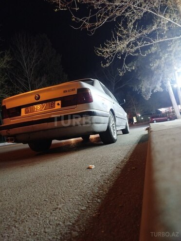 BMW 525 1993, 350,000 km - 2.5 l - Mingəçevir