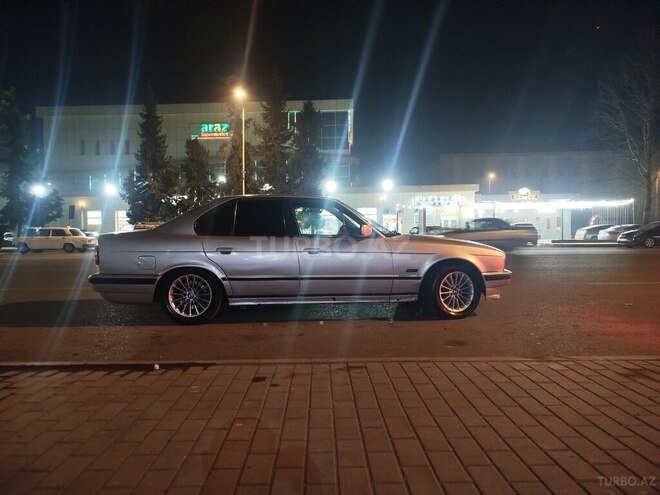 BMW 525 1993, 350,000 km - 2.5 l - Mingəçevir