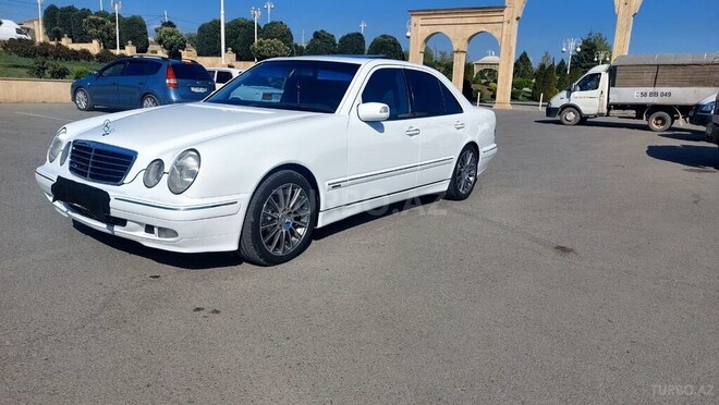 Mercedes E 270 2000, 291,412 km - 2.7 l - Bərdə