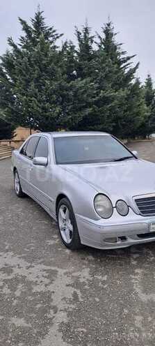 Mercedes E 270 2001, 326,000 km - 2.7 l - Bakı